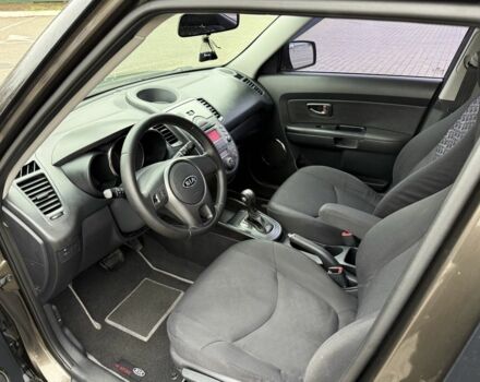 Коричневий Кіа Soul, об'ємом двигуна 1.6 л та пробігом 164 тис. км за 8000 $, фото 4 на Automoto.ua