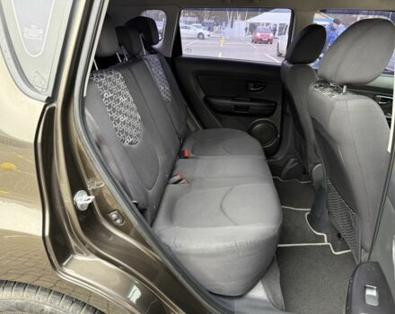 Коричневий Кіа Soul, об'ємом двигуна 1.6 л та пробігом 164 тис. км за 8000 $, фото 5 на Automoto.ua