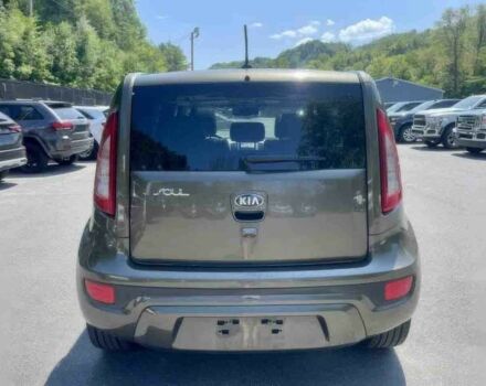 Коричневый Киа Soul, объемом двигателя 2 л и пробегом 81 тыс. км за 4300 $, фото 3 на Automoto.ua