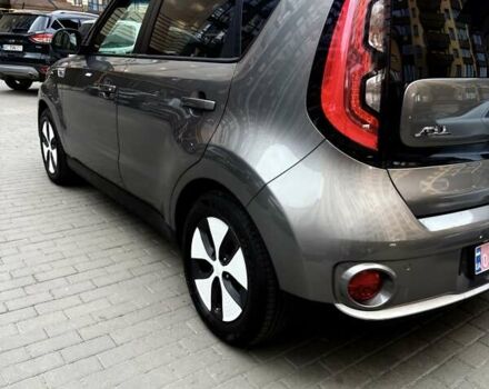 Коричневий Кіа Soul, об'ємом двигуна 0 л та пробігом 135 тис. км за 5300 $, фото 12 на Automoto.ua