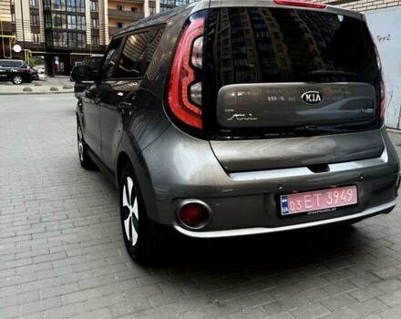 Коричневий Кіа Soul, об'ємом двигуна 0 л та пробігом 135 тис. км за 5300 $, фото 6 на Automoto.ua