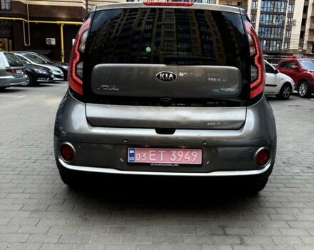 Коричневий Кіа Soul, об'ємом двигуна 0 л та пробігом 135 тис. км за 5300 $, фото 4 на Automoto.ua
