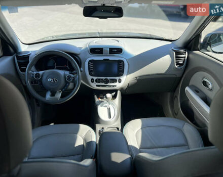 Коричневый Киа Soul, объемом двигателя 0 л и пробегом 130 тыс. км за 7350 $, фото 10 на Automoto.ua