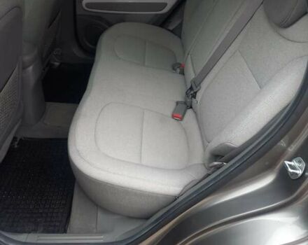 Коричневый Киа Soul, объемом двигателя 0 л и пробегом 115 тыс. км за 10400 $, фото 14 на Automoto.ua