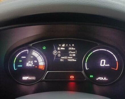 Коричневый Киа Soul, объемом двигателя 0 л и пробегом 75 тыс. км за 11550 $, фото 8 на Automoto.ua