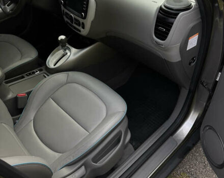 Коричневый Киа Soul, объемом двигателя 0 л и пробегом 111 тыс. км за 10300 $, фото 22 на Automoto.ua