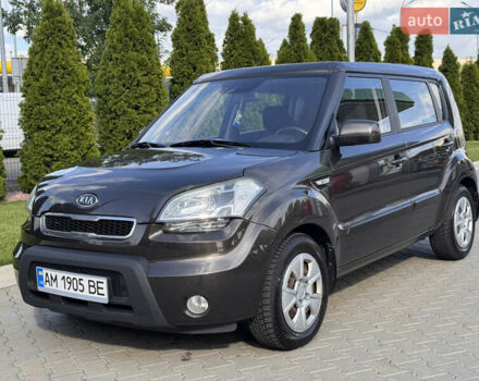 Коричневий Кіа Soul, об'ємом двигуна 1.59 л та пробігом 300 тис. км за 6200 $, фото 1 на Automoto.ua