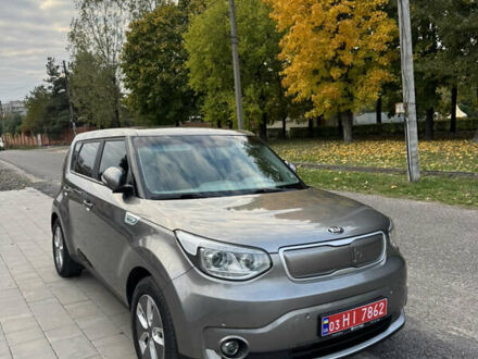 Киа Soul 2019 в Луцке на Automoto.ua Коричневый Киа Soul, объемом двигателя 0 л и пробегом 111 тыс. км за 10300 $, фото 1 на Automoto.ua