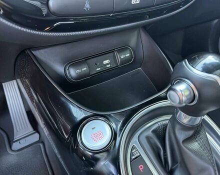 Киа Soul 2016 в Тернополе на Automoto.ua Красный Киа Soul, объемом двигателя 2 л и пробегом 71 тыс. км за 5180 $, фото 11 на Automoto.ua