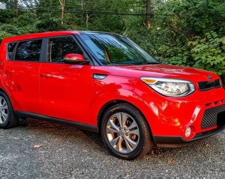 Красный Киа Soul, объемом двигателя 2 л и пробегом 126 тыс. км за 3500 $, фото 2 на Automoto.ua