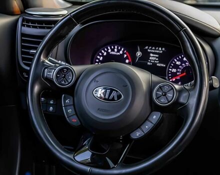 Красный Киа Soul, объемом двигателя 2 л и пробегом 126 тыс. км за 3500 $, фото 10 на Automoto.ua