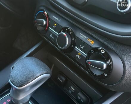Червоний Кіа Soul, об'ємом двигуна 2 л та пробігом 35 тис. км за 15490 $, фото 24 на Automoto.ua