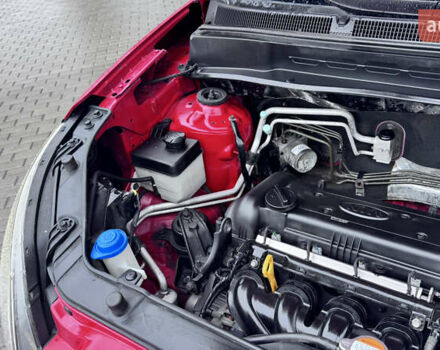 Красный Киа Soul, объемом двигателя 1.59 л и пробегом 212 тыс. км за 5950 $, фото 35 на Automoto.ua