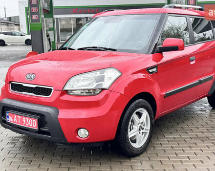 Красный Киа Soul, объемом двигателя 1.59 л и пробегом 212 тыс. км за 5950 $, фото 1 на Automoto.ua
