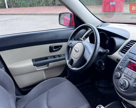 Красный Киа Soul, объемом двигателя 1.6 л и пробегом 212 тыс. км за 6600 $, фото 33 на Automoto.ua