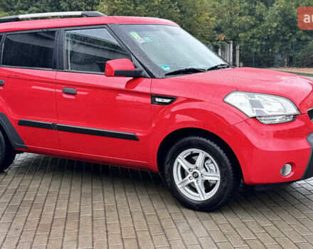 Красный Киа Soul, объемом двигателя 1.6 л и пробегом 212 тыс. км за 6600 $, фото 1 на Automoto.ua