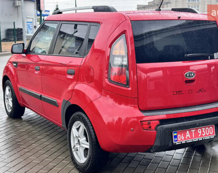 Красный Киа Soul, объемом двигателя 1.6 л и пробегом 212 тыс. км за 6600 $, фото 14 на Automoto.ua