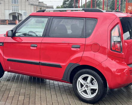 Красный Киа Soul, объемом двигателя 1.6 л и пробегом 212 тыс. км за 6600 $, фото 17 на Automoto.ua