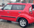 Красный Киа Soul, объемом двигателя 1.6 л и пробегом 212 тыс. км за 6600 $, фото 17 на Automoto.ua