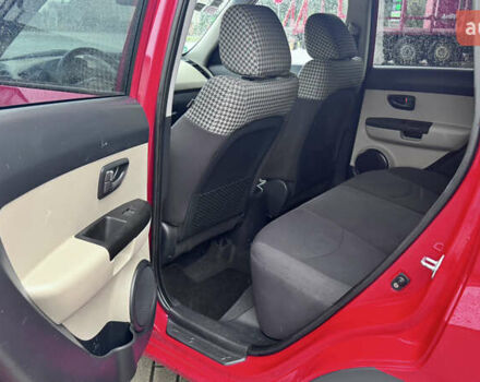 Красный Киа Soul, объемом двигателя 1.6 л и пробегом 212 тыс. км за 6600 $, фото 21 на Automoto.ua