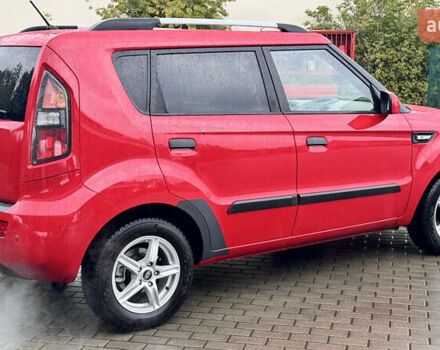 Красный Киа Soul, объемом двигателя 1.6 л и пробегом 212 тыс. км за 6600 $, фото 13 на Automoto.ua
