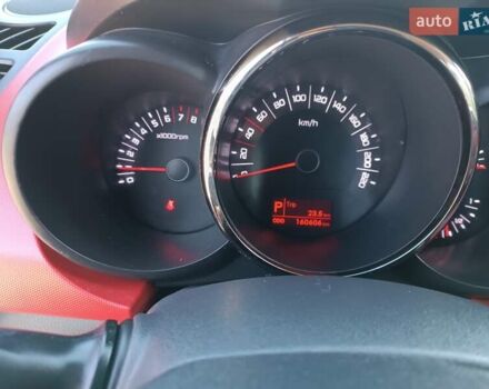 Красный Киа Soul, объемом двигателя 1.59 л и пробегом 160 тыс. км за 7500 $, фото 9 на Automoto.ua