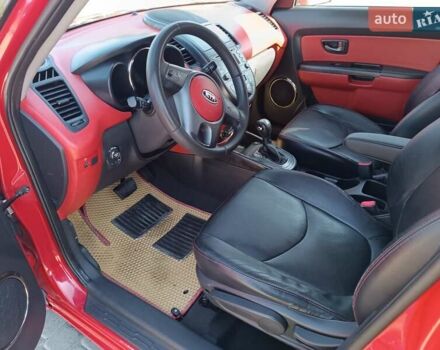 Красный Киа Soul, объемом двигателя 1.59 л и пробегом 160 тыс. км за 7500 $, фото 10 на Automoto.ua