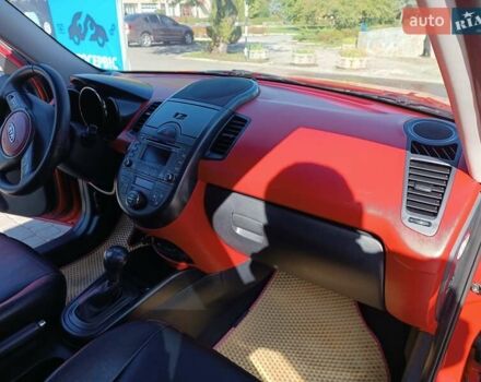 Красный Киа Soul, объемом двигателя 1.59 л и пробегом 160 тыс. км за 7500 $, фото 14 на Automoto.ua