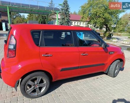 Красный Киа Soul, объемом двигателя 1.59 л и пробегом 160 тыс. км за 7500 $, фото 3 на Automoto.ua