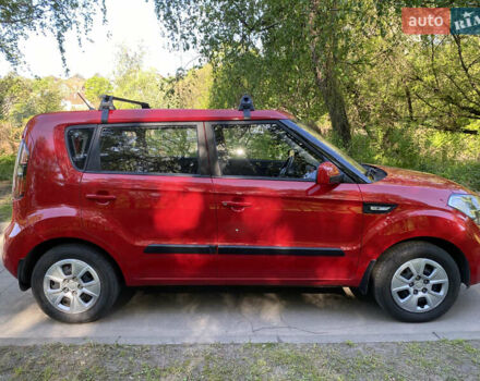 Красный Киа Soul, объемом двигателя 1.6 л и пробегом 27 тыс. км за 9100 $, фото 12 на Automoto.ua