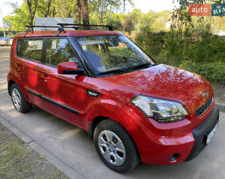 Красный Киа Soul, объемом двигателя 1.6 л и пробегом 27 тыс. км за 9100 $, фото 13 на Automoto.ua