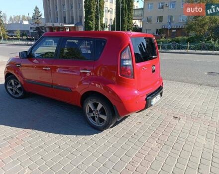 Красный Киа Soul, объемом двигателя 1.59 л и пробегом 160 тыс. км за 7500 $, фото 2 на Automoto.ua