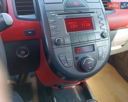 Красный Киа Soul, объемом двигателя 1.59 л и пробегом 160 тыс. км за 7500 $, фото 8 на Automoto.ua