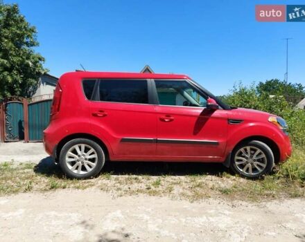 Червоний Кіа Soul, об'ємом двигуна 2 л та пробігом 210 тис. км за 7999 $, фото 4 на Automoto.ua