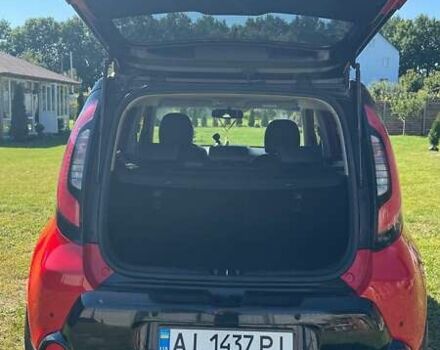 Червоний Кіа Soul, об'ємом двигуна 1.59 л та пробігом 76 тис. км за 12800 $, фото 4 на Automoto.ua