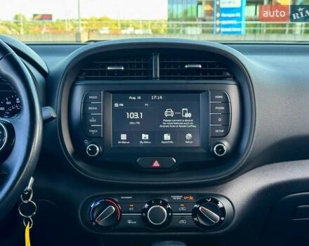 Красный Киа Soul, объемом двигателя 2 л и пробегом 121 тыс. км за 13990 $, фото 24 на Automoto.ua