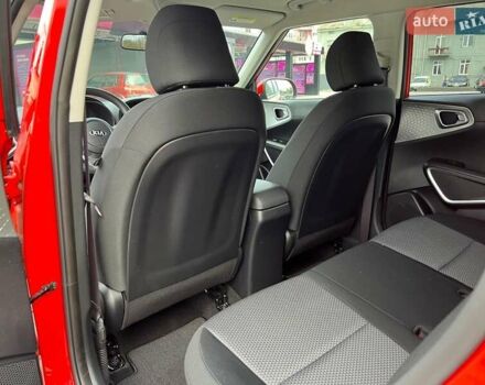 Красный Киа Soul, объемом двигателя 2 л и пробегом 110 тыс. км за 15000 $, фото 20 на Automoto.ua