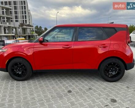 Красный Киа Soul, объемом двигателя 2 л и пробегом 110 тыс. км за 15000 $, фото 3 на Automoto.ua