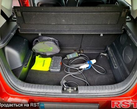 Красный Киа Soul, объемом двигателя 0.15 л и пробегом 105 тыс. км за 15950 $, фото 9 на Automoto.ua