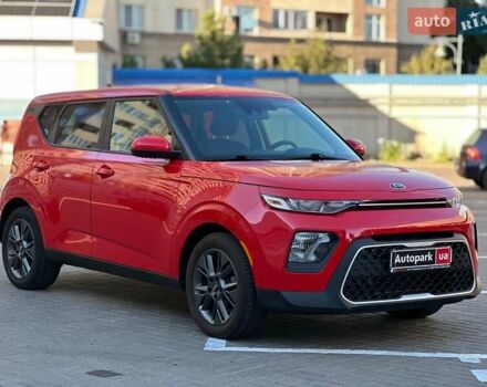Червоний Кіа Soul, об'ємом двигуна 2 л та пробігом 35 тис. км за 15490 $, фото 2 на Automoto.ua
