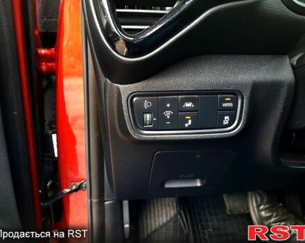 Красный Киа Soul, объемом двигателя 0.15 л и пробегом 105 тыс. км за 15950 $, фото 7 на Automoto.ua