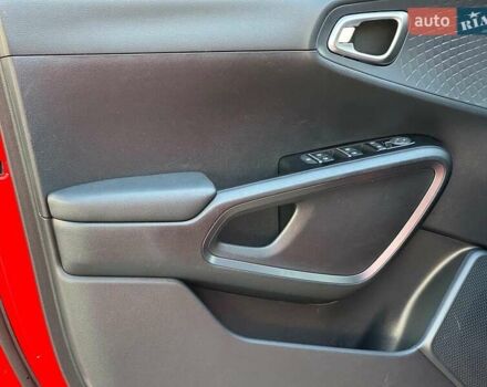 Червоний Кіа Soul, об'ємом двигуна 2 л та пробігом 35 тис. км за 15490 $, фото 9 на Automoto.ua