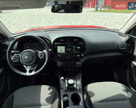 Червоний Кіа Soul, об'ємом двигуна 0 л та пробігом 78 тис. км за 18300 $, фото 24 на Automoto.ua