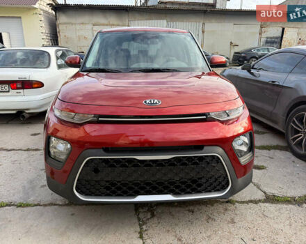 Красный Киа Soul, объемом двигателя 2 л и пробегом 77 тыс. км за 15500 $, фото 6 на Automoto.ua