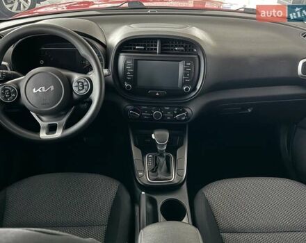 Красный Киа Soul, объемом двигателя 2 л и пробегом 115 тыс. км за 15000 $, фото 14 на Automoto.ua