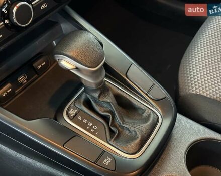 Красный Киа Soul, объемом двигателя 2 л и пробегом 115 тыс. км за 15000 $, фото 20 на Automoto.ua