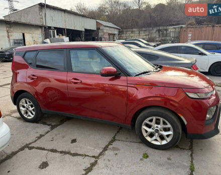 Красный Киа Soul, объемом двигателя 2 л и пробегом 77 тыс. км за 15500 $, фото 4 на Automoto.ua