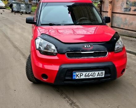 Красный Киа Soul, объемом двигателя 1.6 л и пробегом 150 тыс. км за 5500 $, фото 1 на Automoto.ua