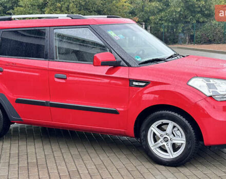 Красный Киа Soul, объемом двигателя 1.6 л и пробегом 212 тыс. км за 6600 $, фото 1 на Automoto.ua