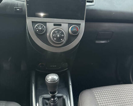 Киа Soul, объемом двигателя 1.6 л и пробегом 190 тыс. км за 6600 $, фото 7 на Automoto.ua